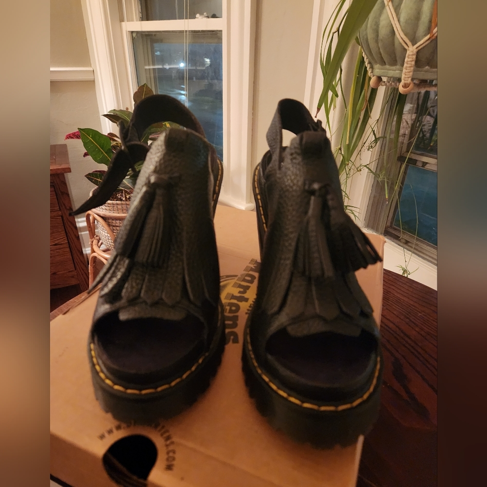 Dr Marten Aunt Sally